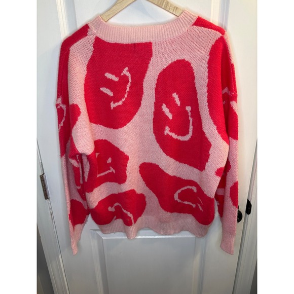 Altar'd State Pink Red Smiley Face Crewneck Sweater Small BRW02809-ATS - Picture 2 of 10